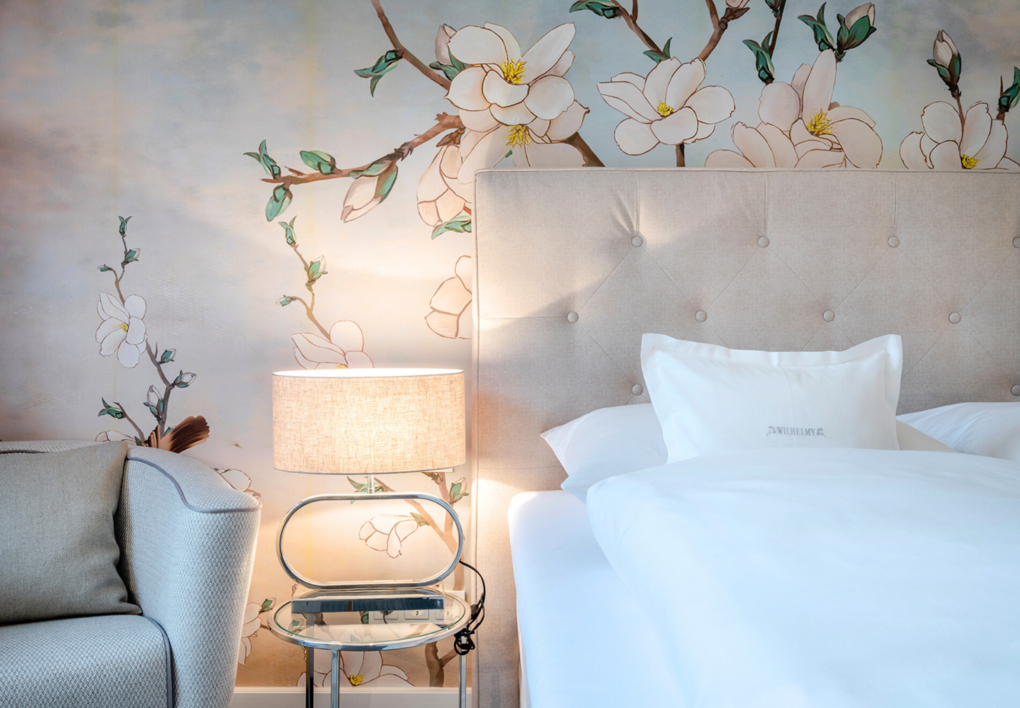 Zimmer mit Frühlingsblüten